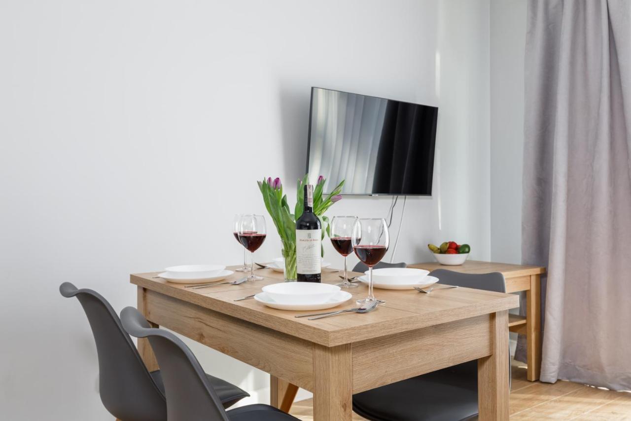 Apartment With Parking 500 M From The Sea By Noclegi Renters Międzywodzie Exterior foto