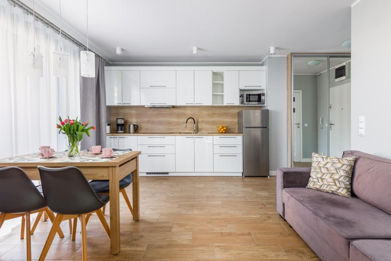 Apartment With Parking 500 M From The Sea By Noclegi Renters Międzywodzie Exterior foto